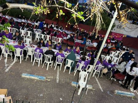 إفطار جماعي لكافة أبناء الشبيبة من المجتمع العربي باللد